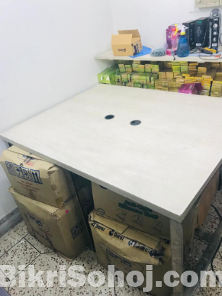 4 seat capacity office table for sale